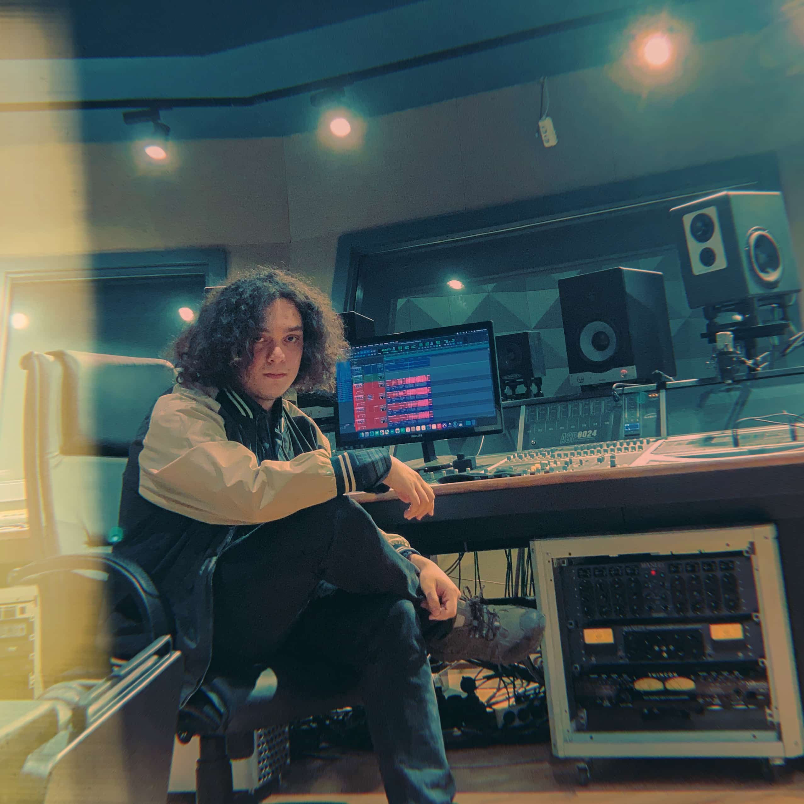 Fakala Studio Analog